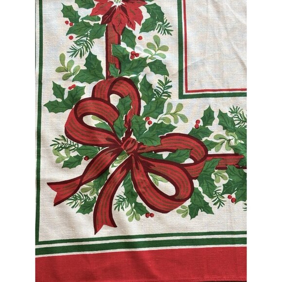 Vintage Christmas Tablecloth Christmas Poinsettia Approximate Size 82x59 Large - Picture 2 of 15